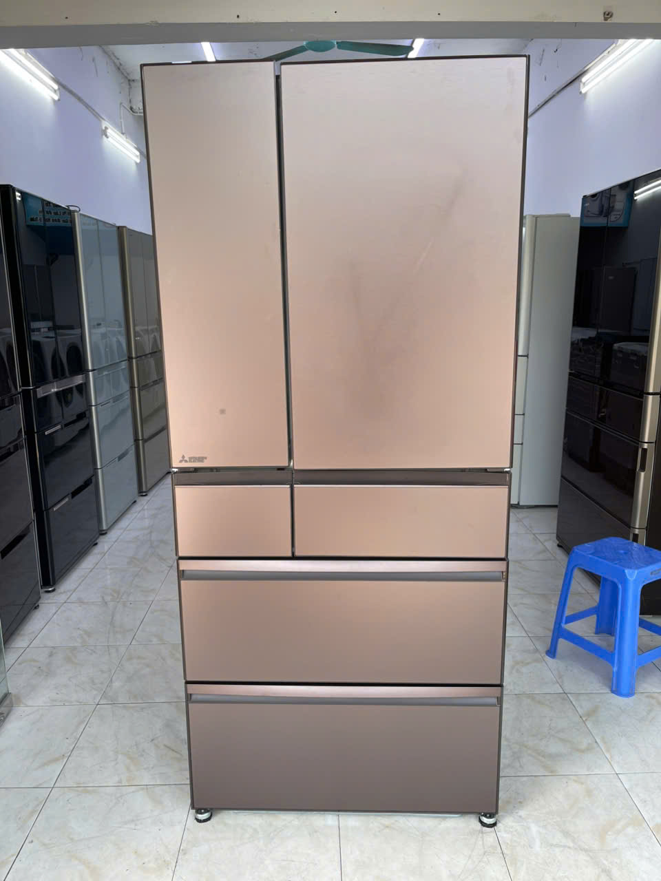Tủ lạnh MITSUBISHI MR-WXD70J